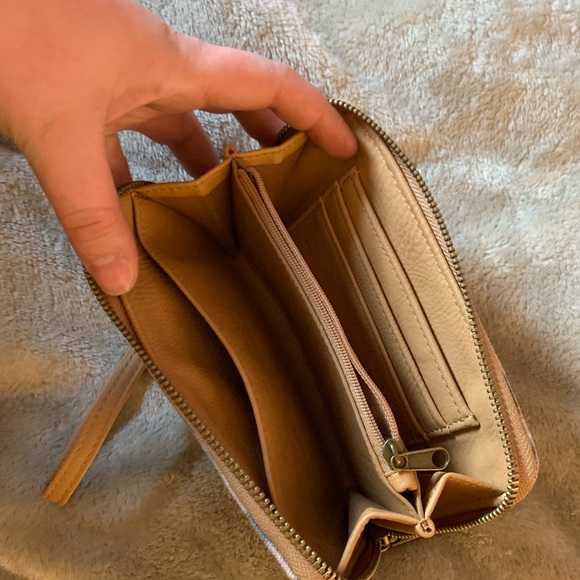 Aztec Wallet - Picture 2 of 2